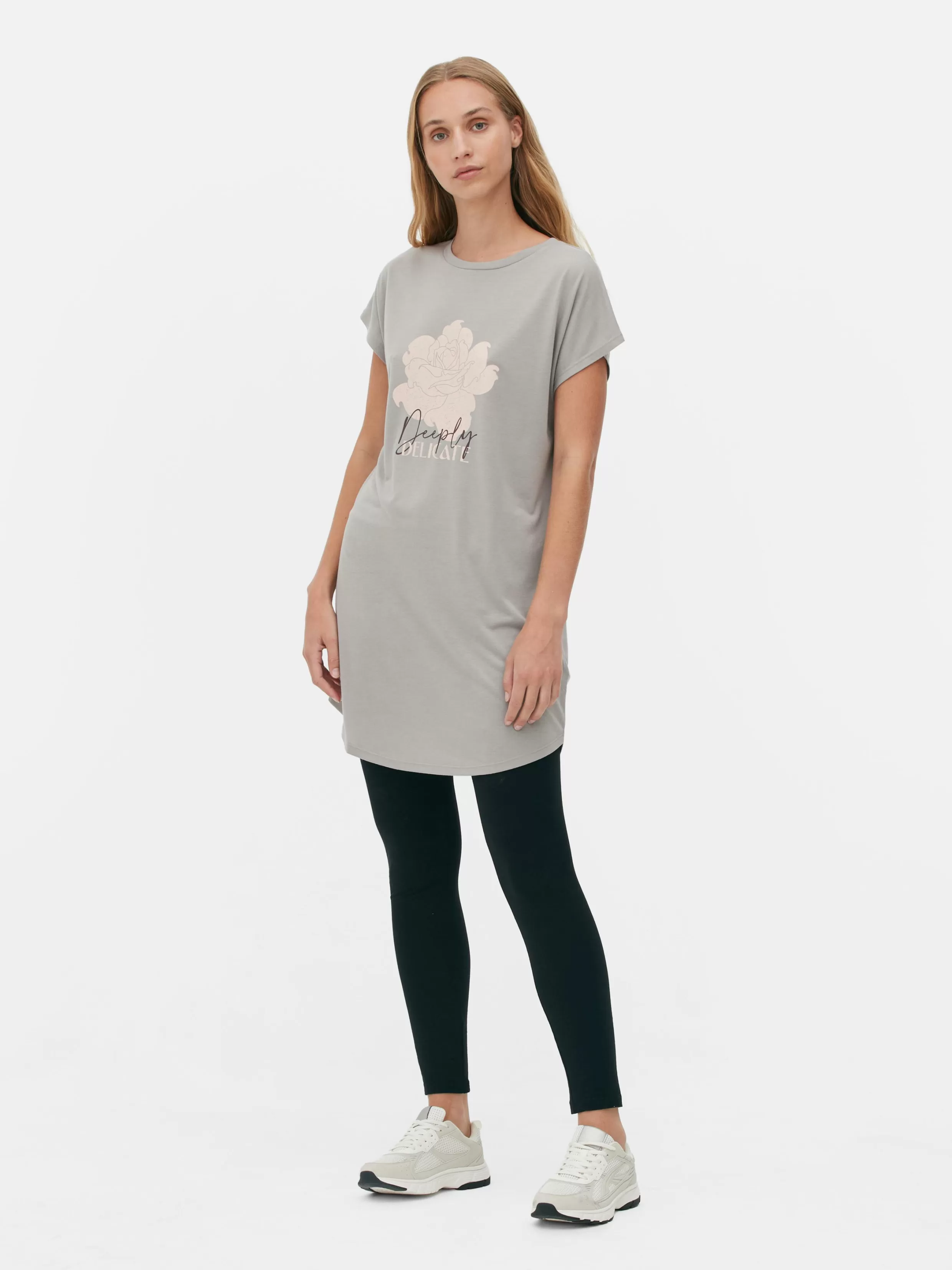 Primark Tops En T-Shirts^Lang T-shirt Met Ronde Hals