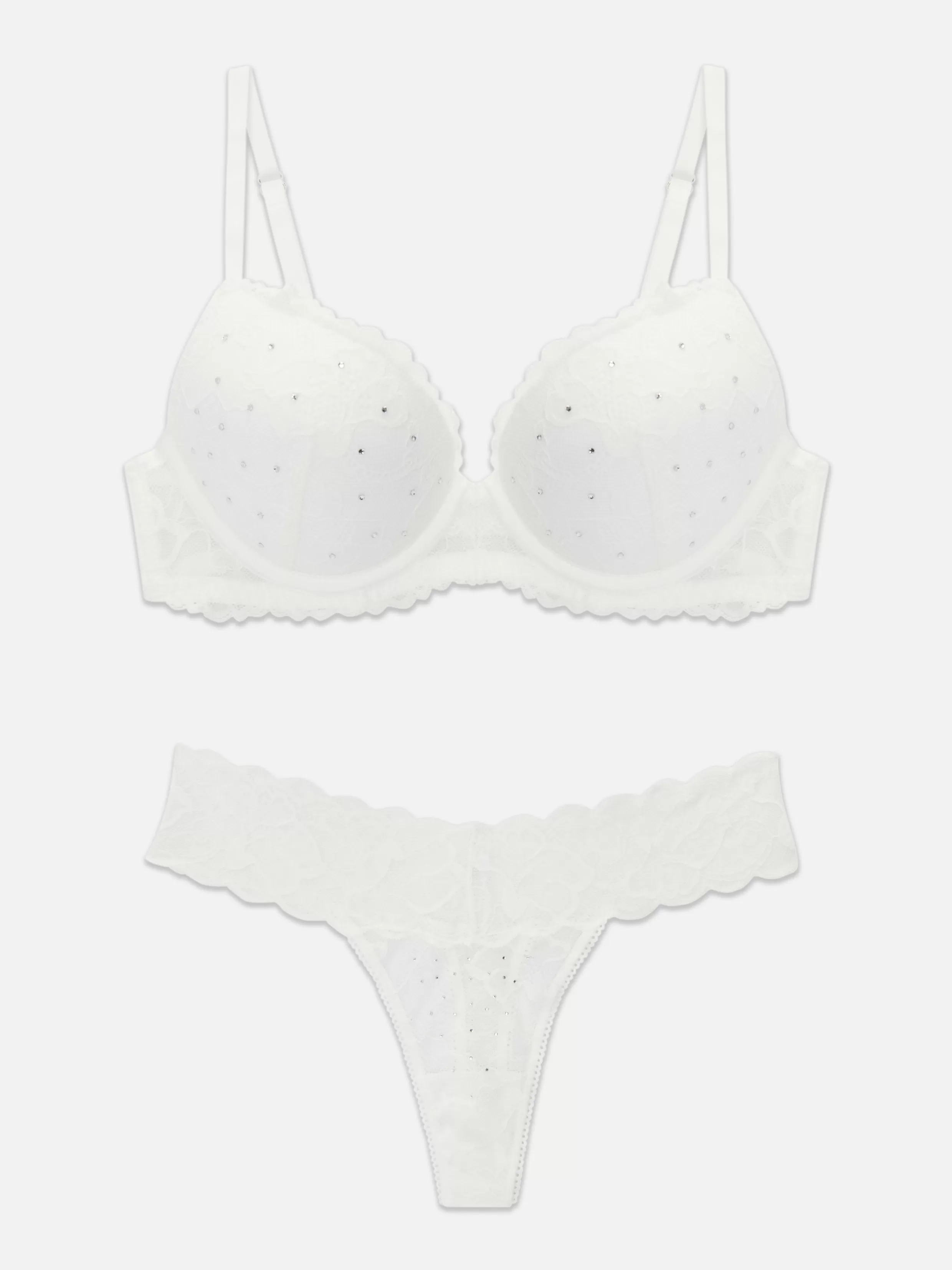 Primark Lingeriesets^Lingerieset Van String En Maximise-beha Met Kant En Stras