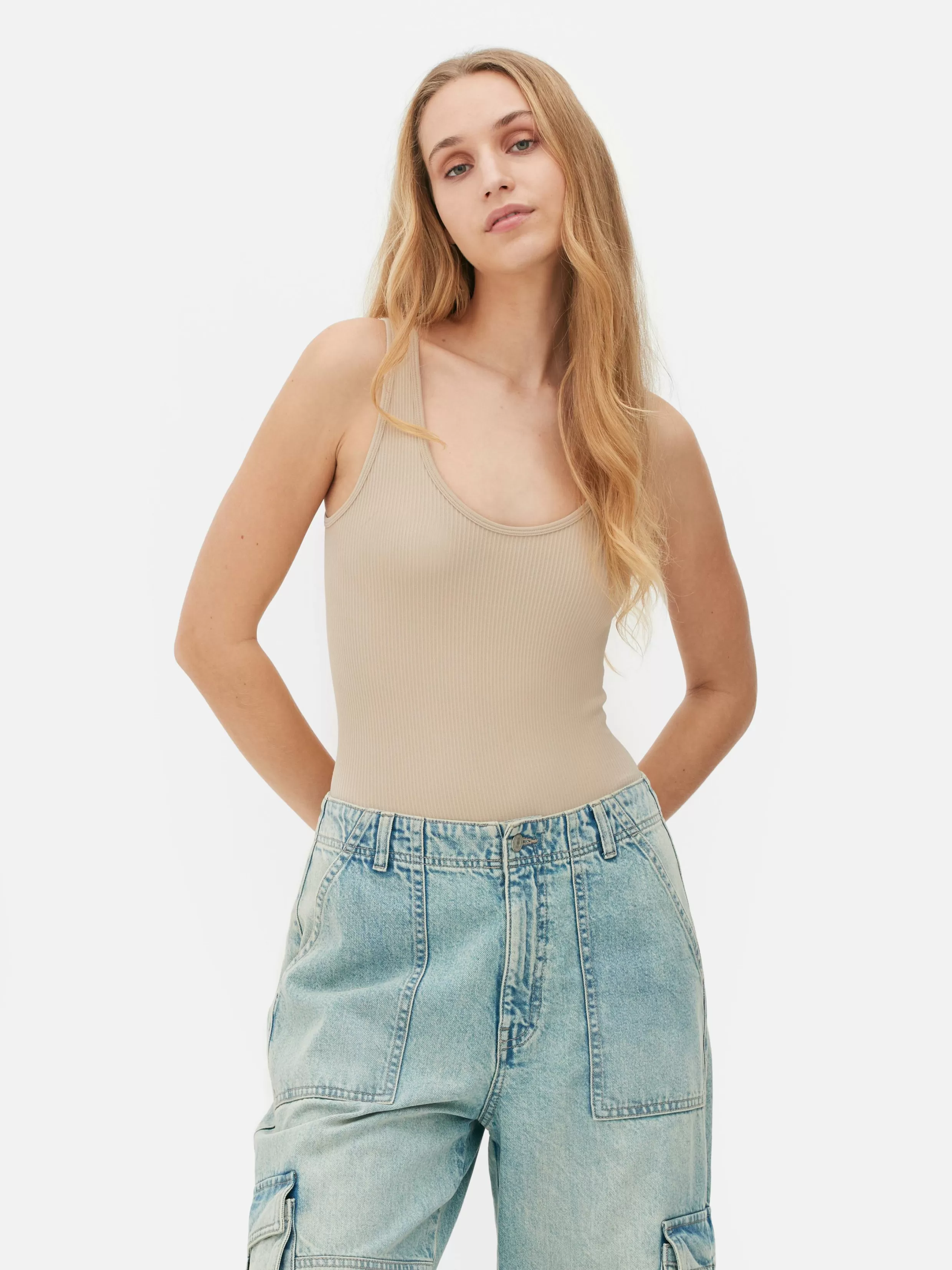 Primark Tops En T-Shirts^Naadloze Bodysuit Van Ribstof Met U-hals