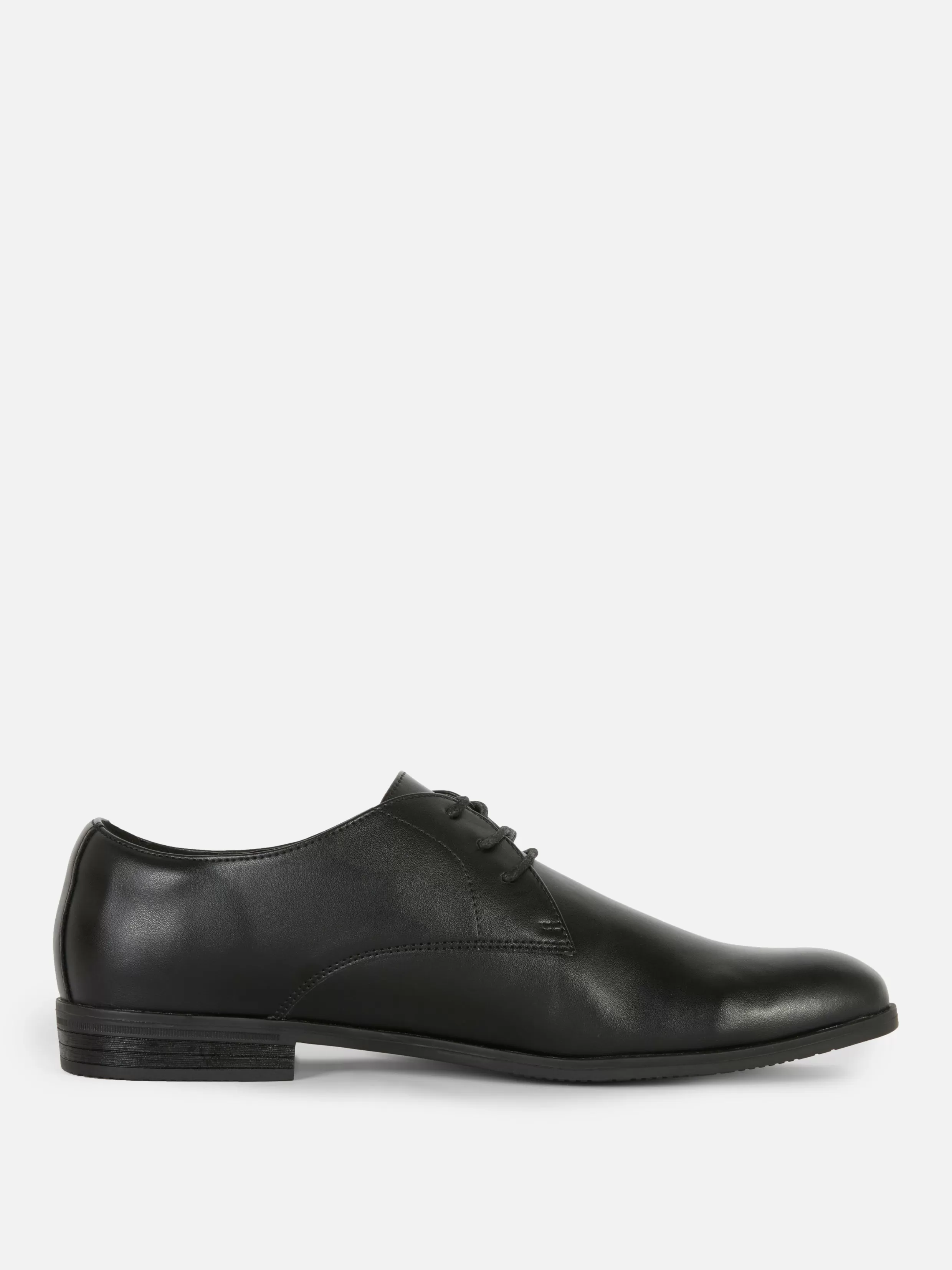 Primark Loafers En Brogues^Nette Veterschoenen