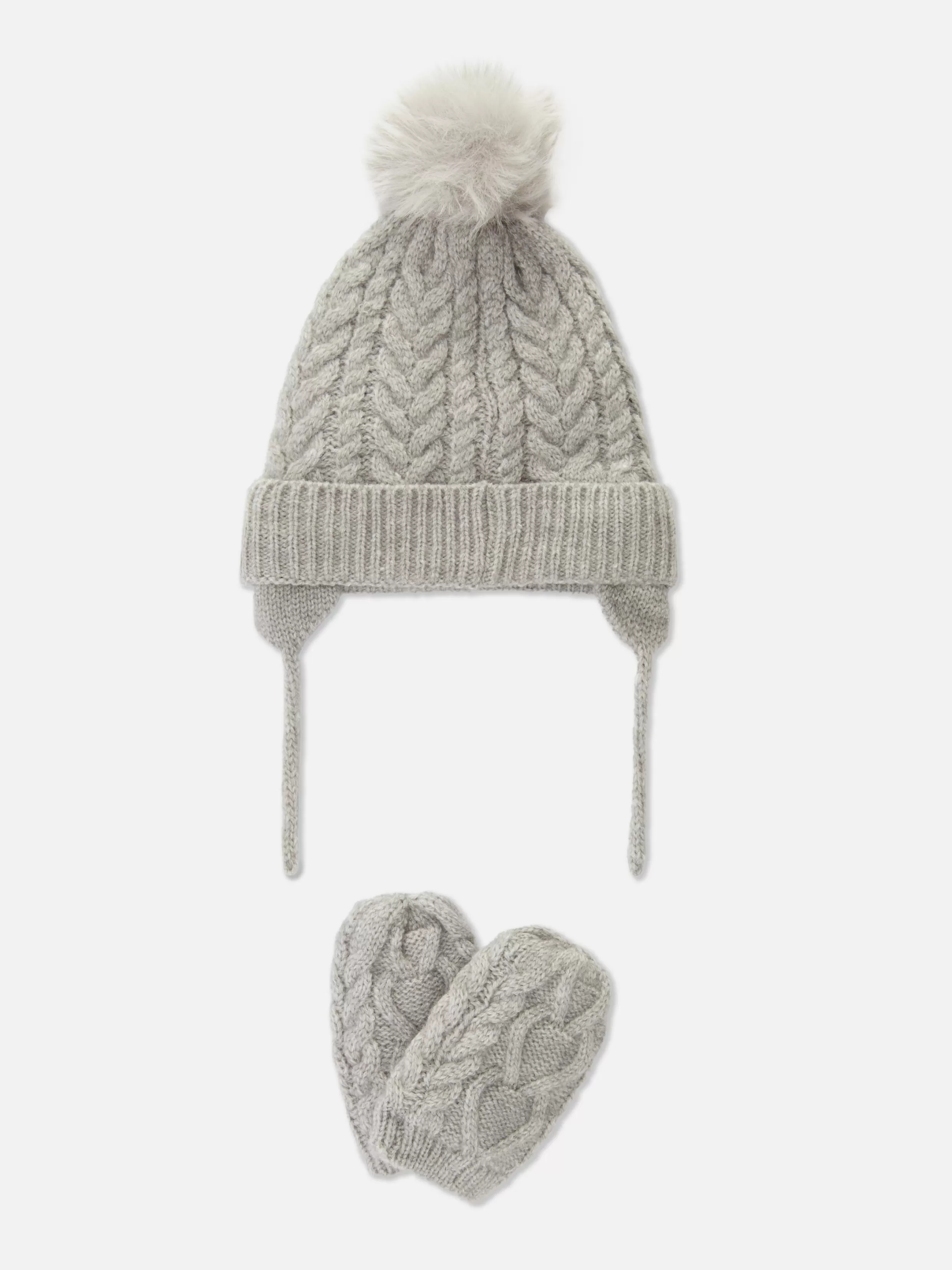 Primark Mutsen En Wanten^Set Van Kabelgebreide Beanie En Wanten